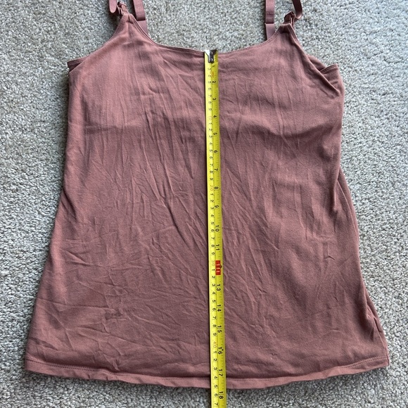Amazon Essentials nursing tanks TWO PACK Medium - Picture 9 of 9